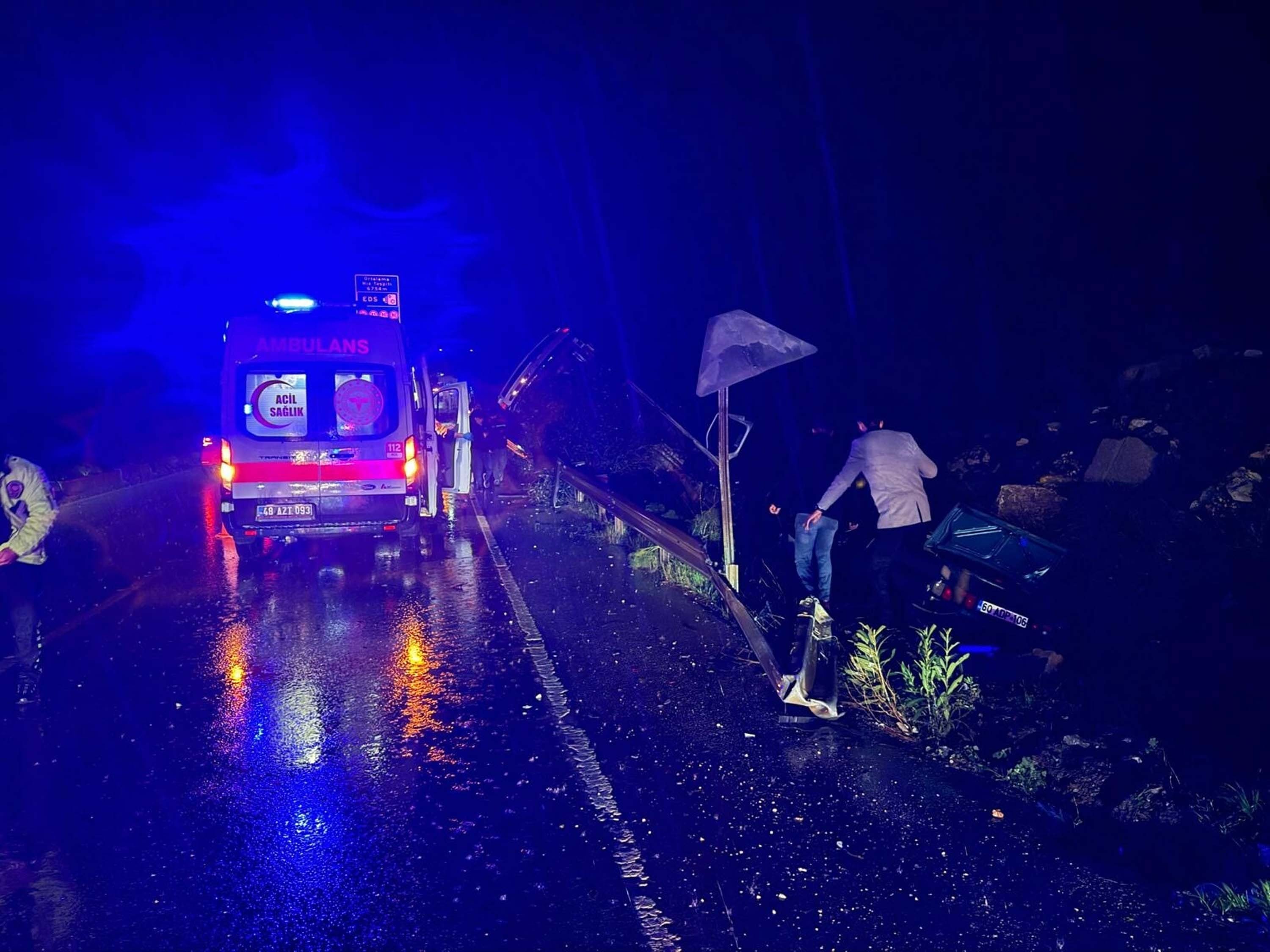 İyilik yaparken canından oluyordu! Şarampole uçtu