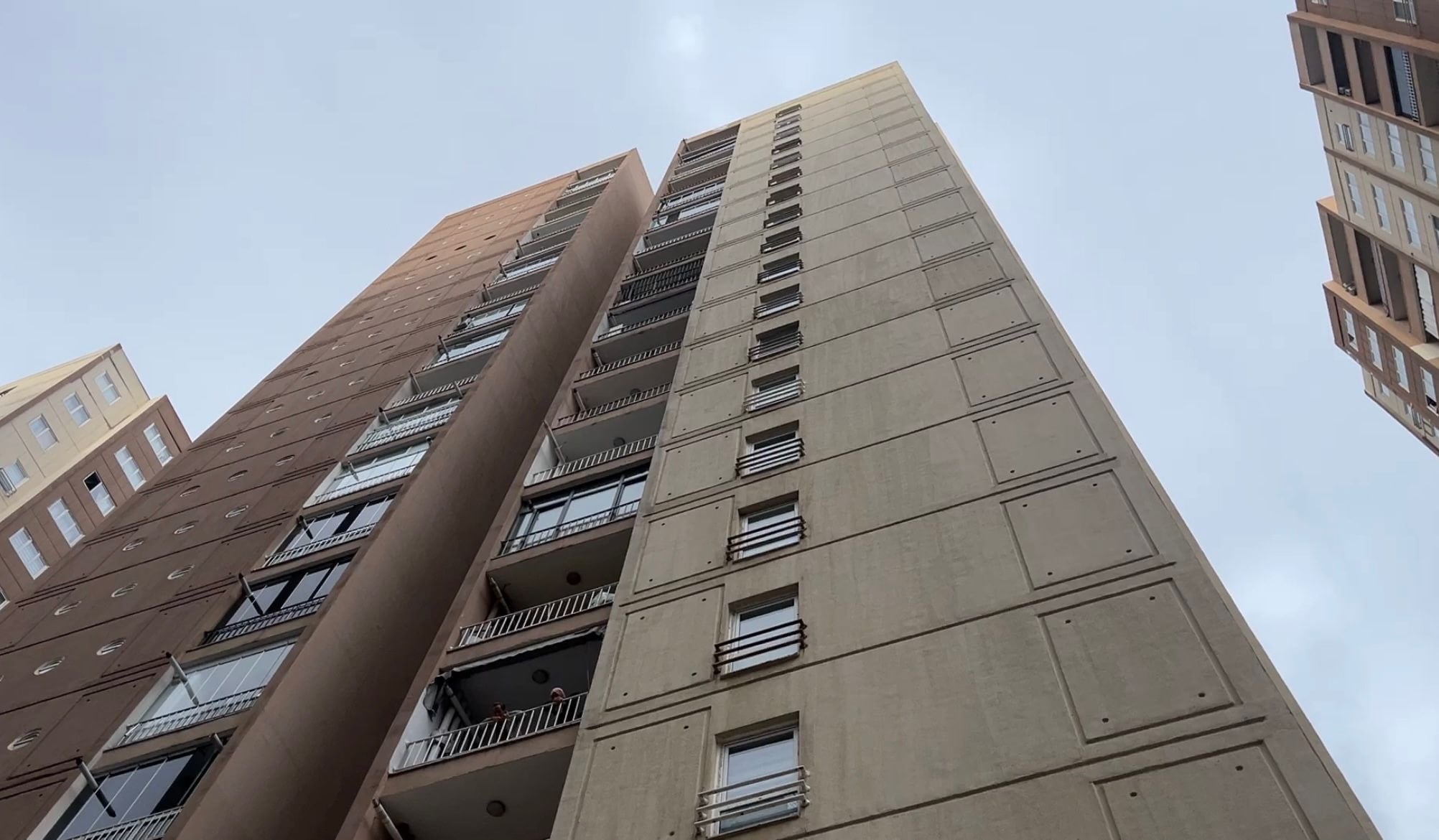 Kiralık daire bakarken hayatından oldu! 17'nci kattan zemine çakıldı