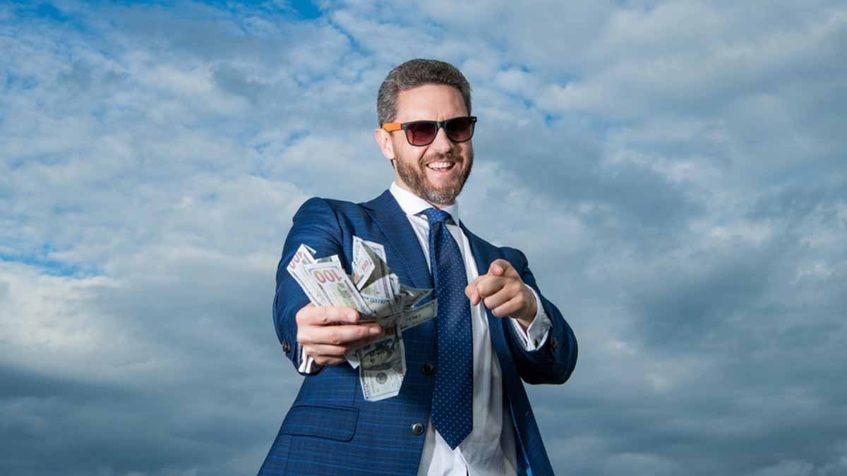 New York ve Londra halt etmiş: Bu şehirde yolda yürüyen her 12 kişiden biri milyoner