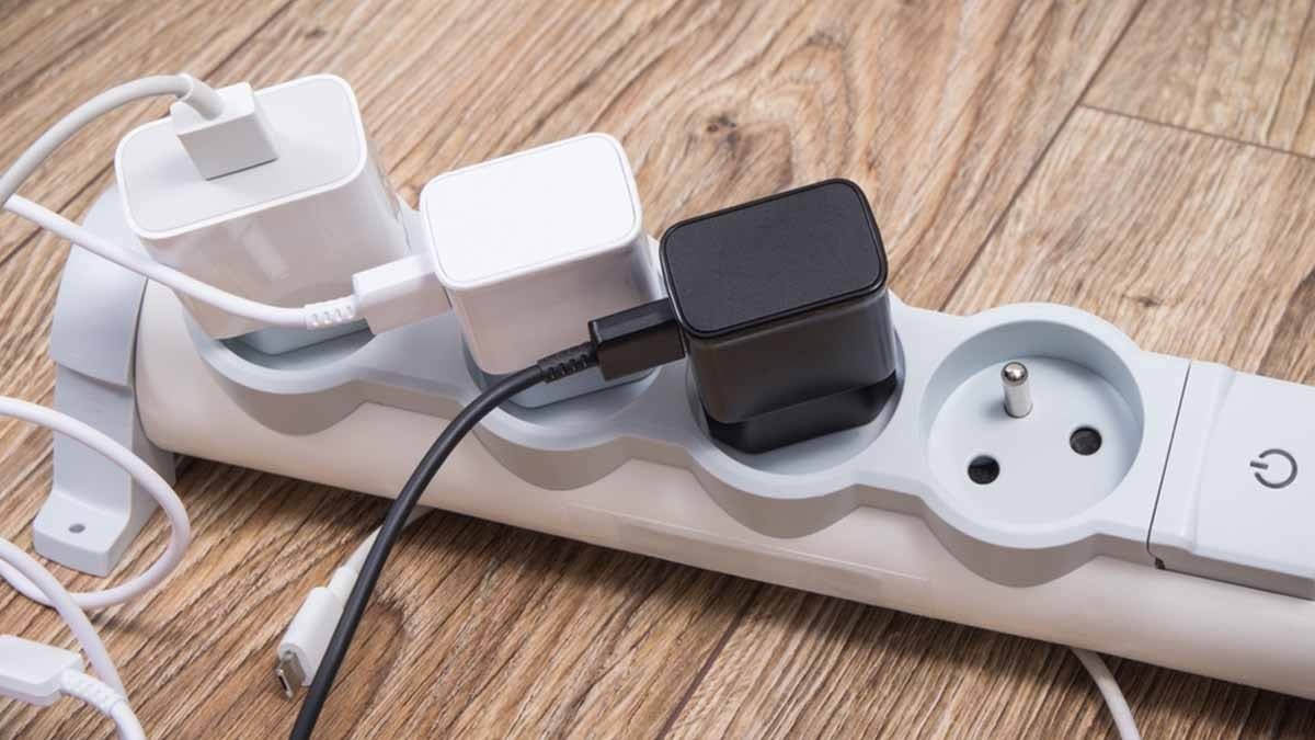 Telefonu çekip fişi prizde bırakan herkesi ilgilendiriyor: Gerçek ortaya çıktı