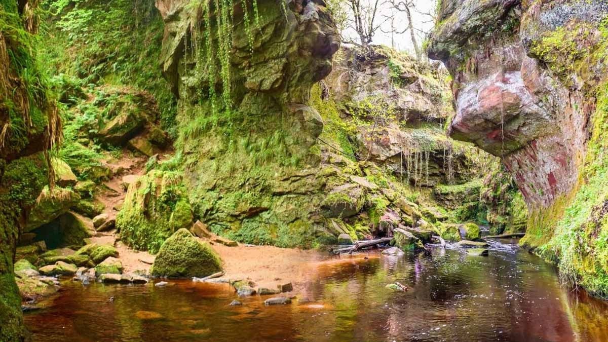 Efsaneye göre bu Avrupa kanyonundaki her şey şeytanın işareti