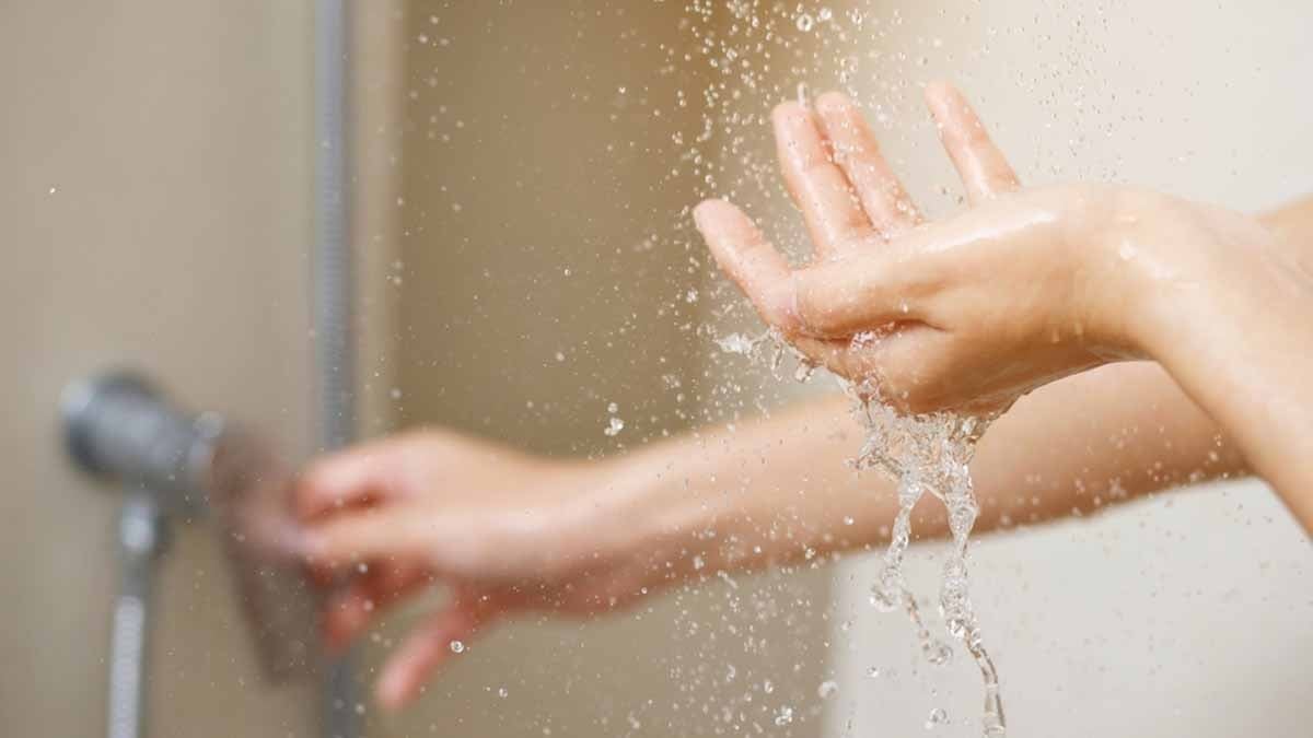 Zeki insanlar asla yapmıyor: Banyodan çıkınca bu 2 hataya düşüyorsanız dikkat!