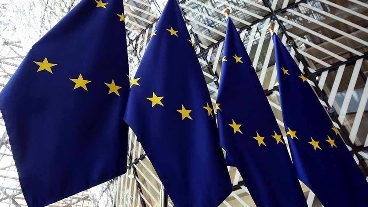 AB mobil dolaşım avantajları artık AB üyesi olmayan 2 ülkede de geçerli