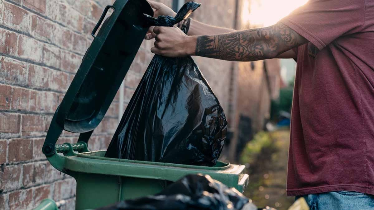 Çöpten tam 22 ayar saf altın elde ettiler!