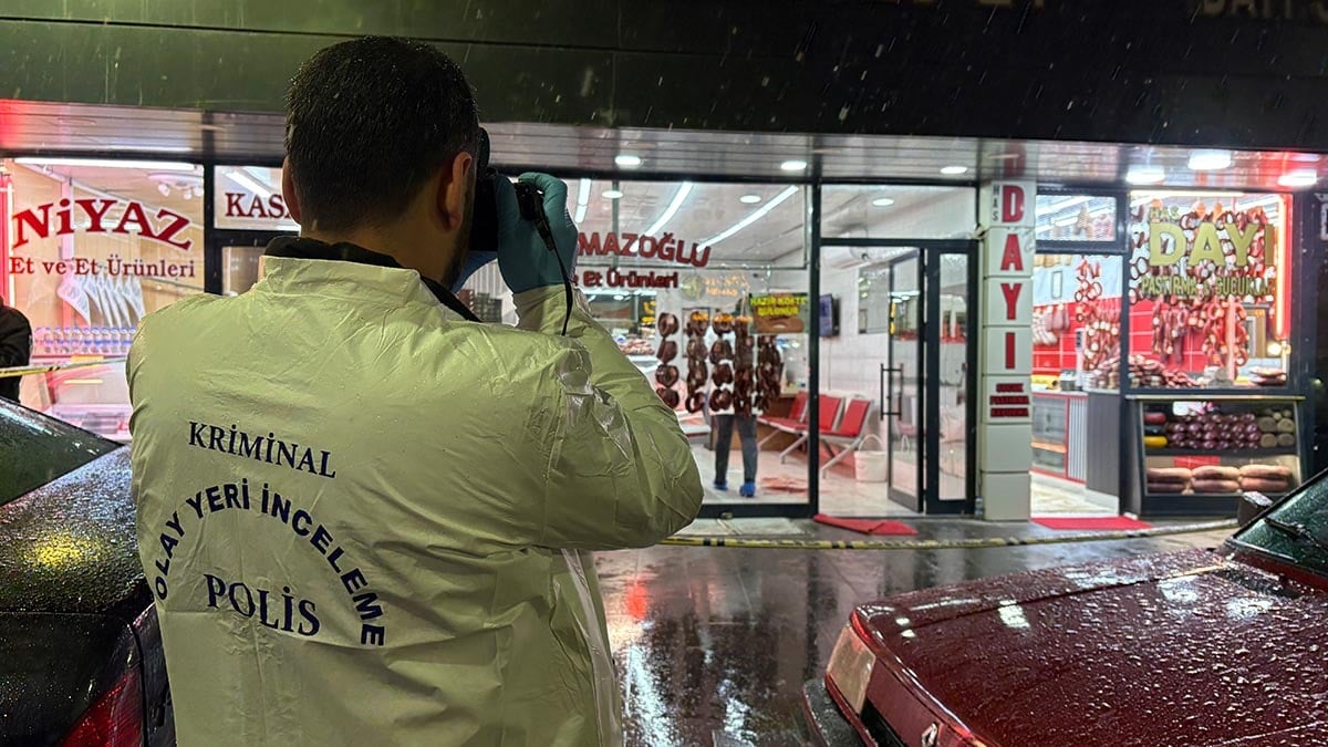 Sivas’ta kasapta silahlı kavgada 2 kişi yaralandı