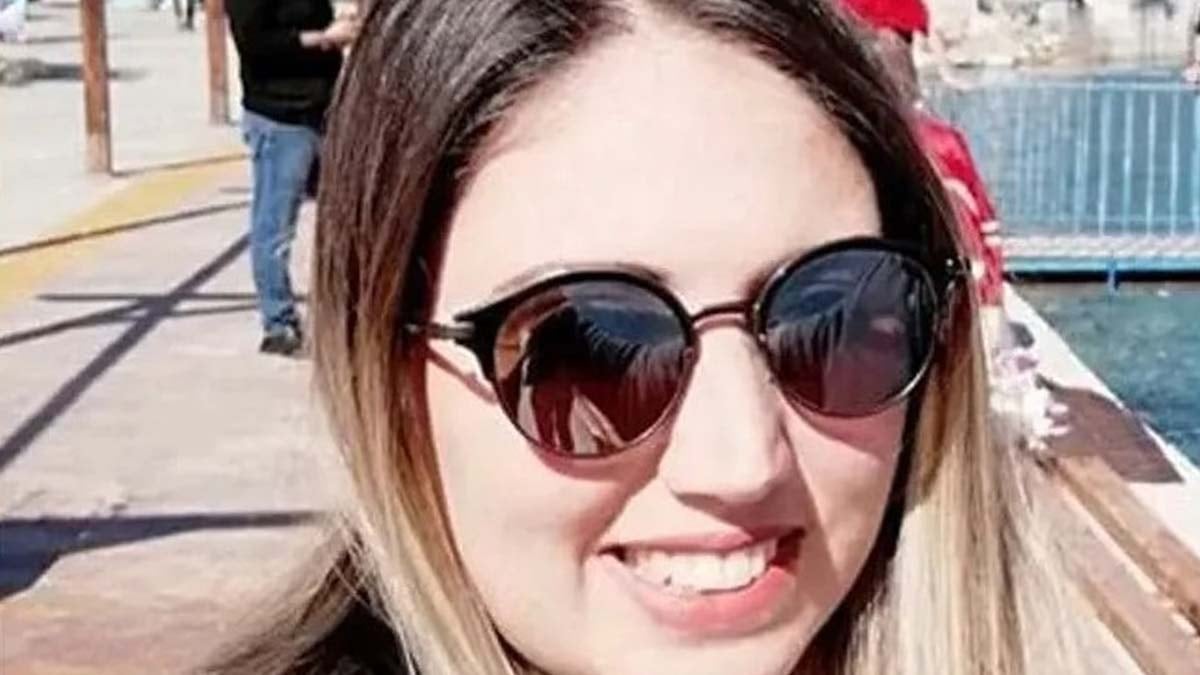 Balkonda telefon konuşması yarım kaldı