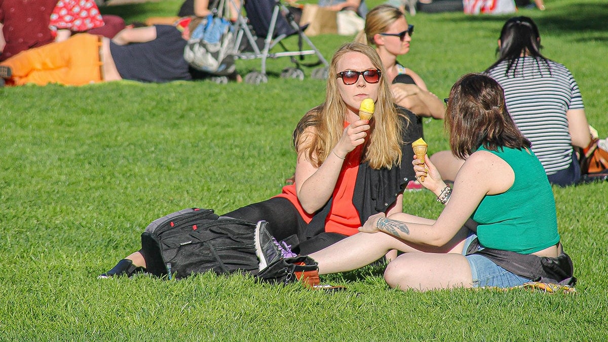 Dünya mutluluk şampiyonu ülkenin 3 basit sırrı buymuş