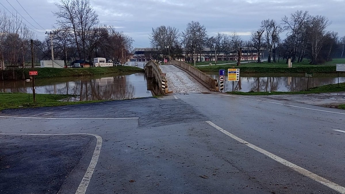 Tunca Nehri'nin debisi yükseldi