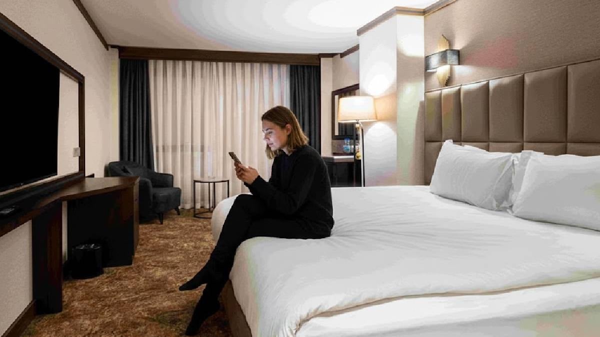 Otelde internete takılmadan önce bir kez daha düşünün