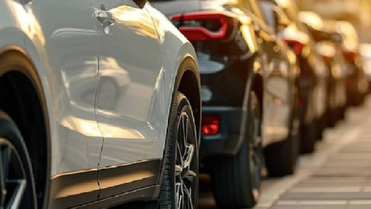 Türkiye'nin en ucuz otomobili oldu: Yenilenerek satışa çıktı