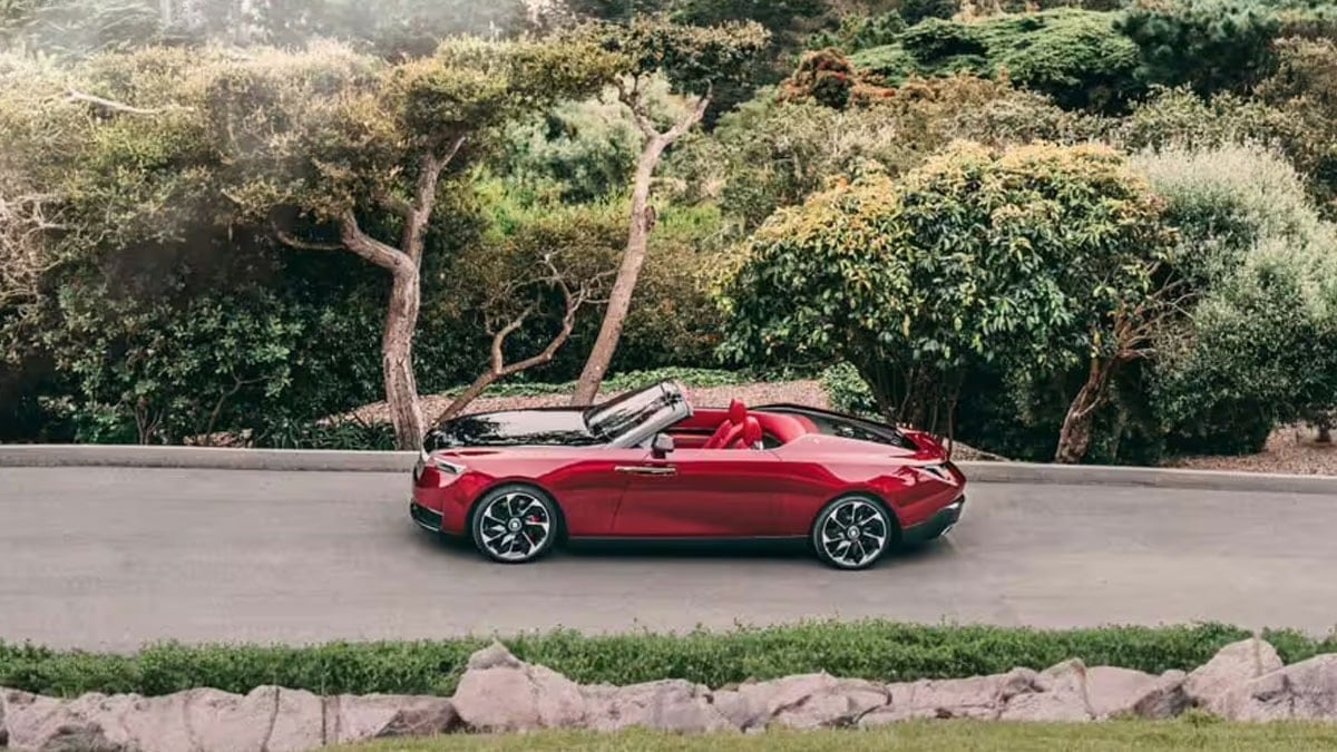 Bu arabanın parasına İstanbul'da 266 daire alınıyor: Dünyanın en pahalısı