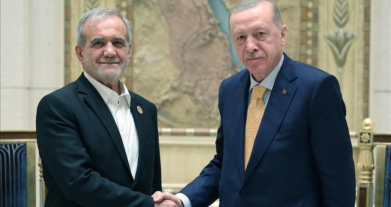 Cumhurbaşkanı Erdoğan, Pezeşkiyan ile görüştü