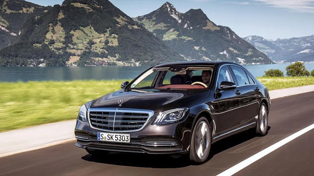 Bakana lüks araç emekliye şükür