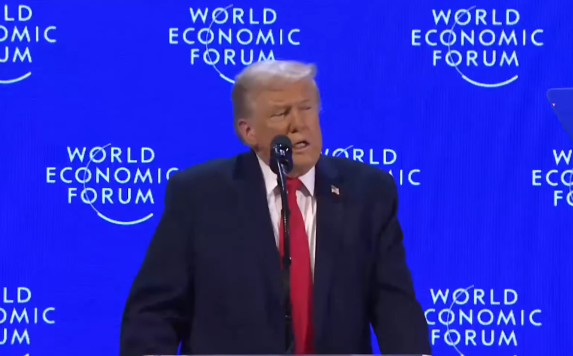 Trump Davos'ta konuşmaya başladı