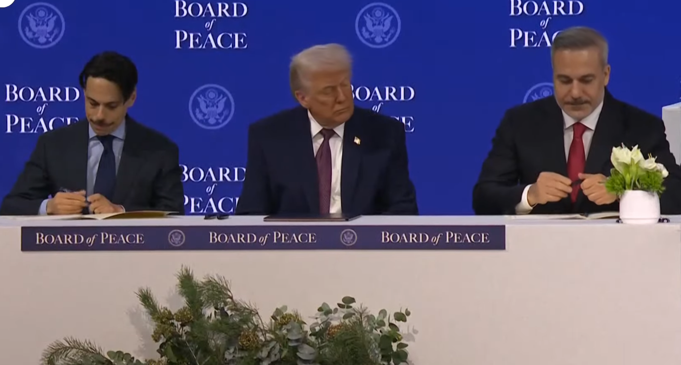 Trump'ın Barış Kurulu için imzayı Fidan attı