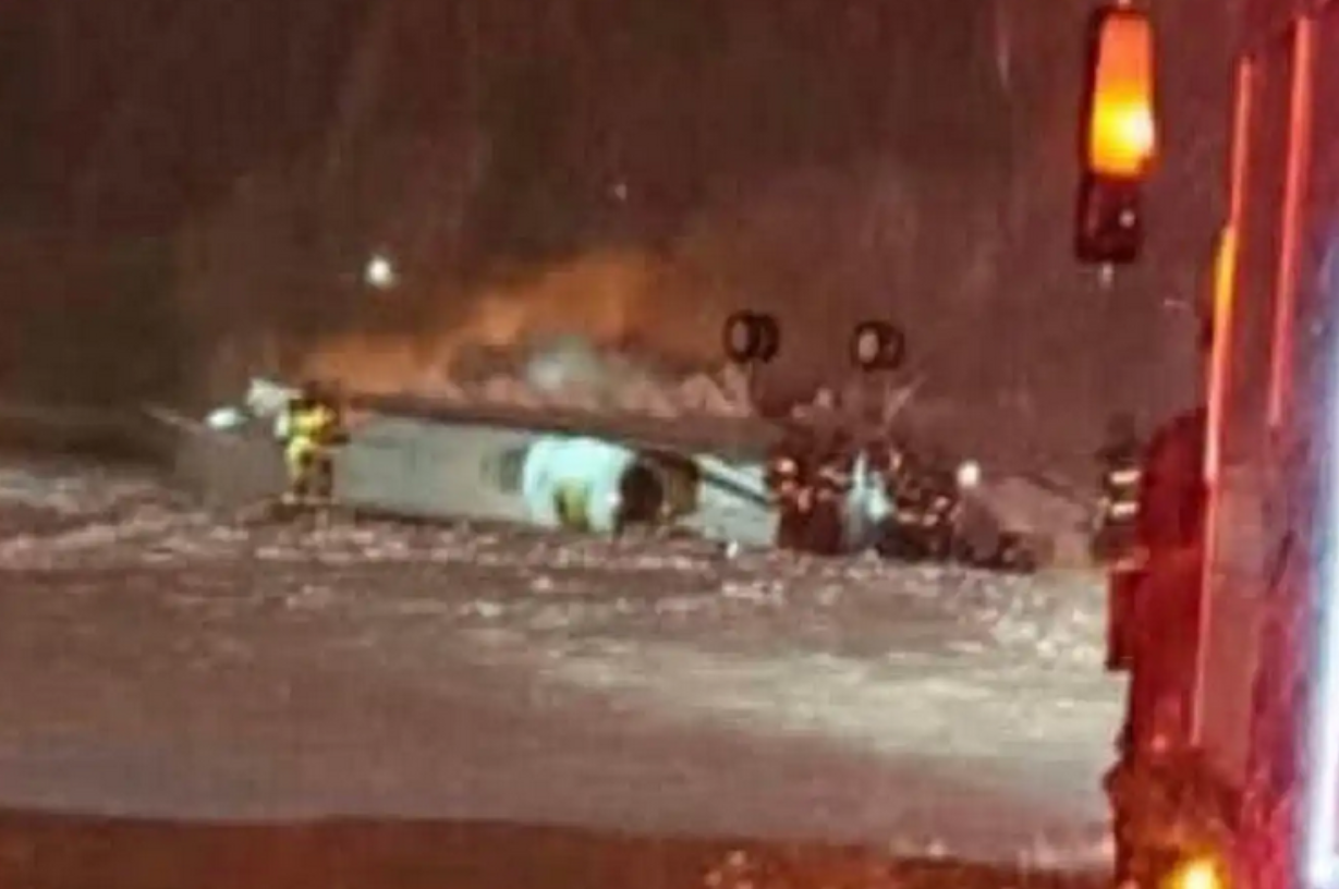 ABD'de özel uçak düştü: 8 kişi öldü