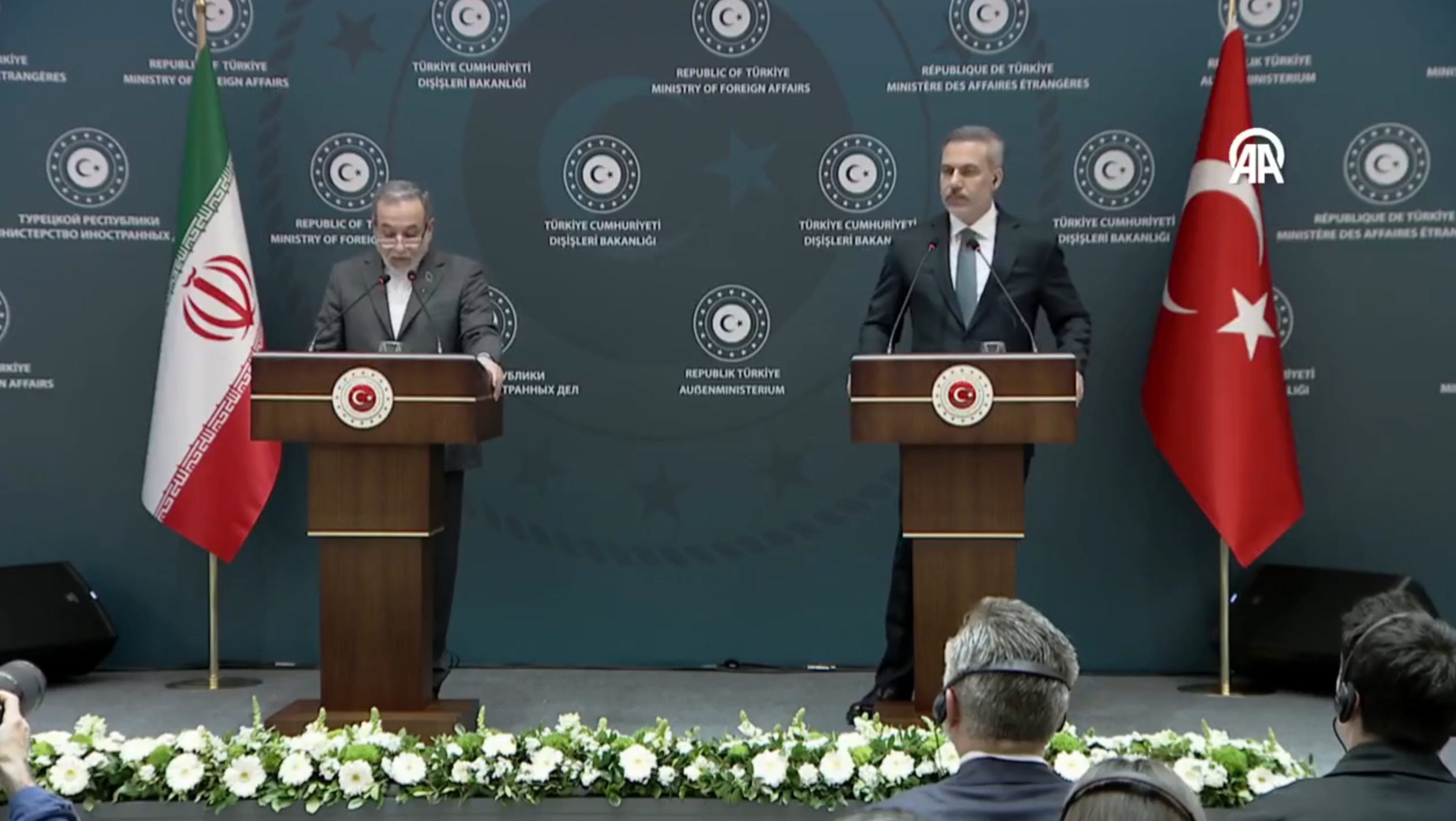 Savaşa 5 kala İran Dışişleri Bakanı İstanbul'da