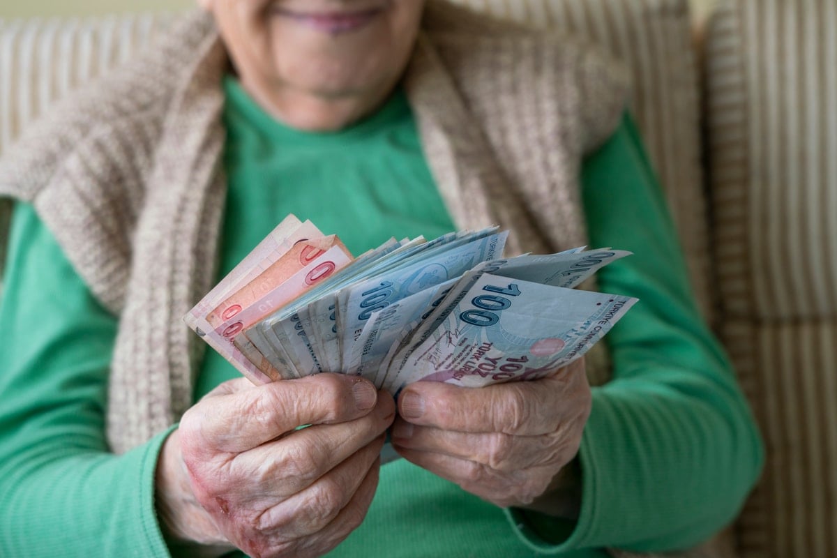 Ümit Özdağ emekli maaşı isyanı!