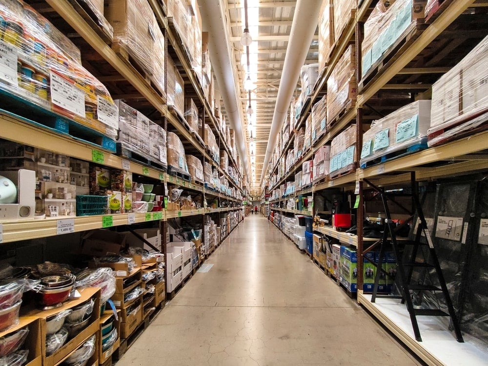 Dev mobilya mağazası isim değiştirdi!