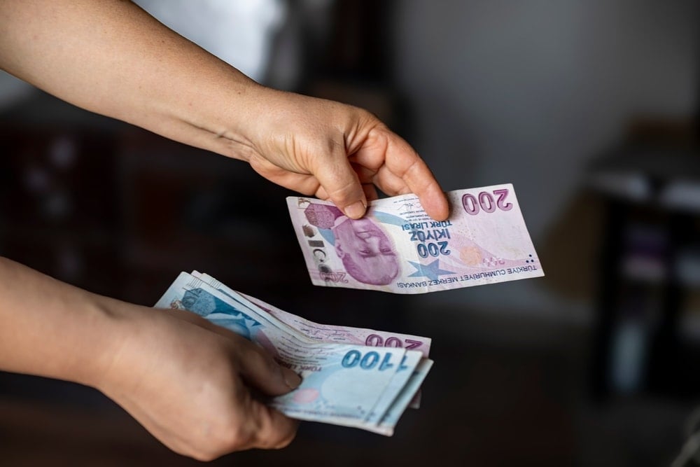 Borcu olan milyonlarca emekli, dul ve yetimin maaşından kesinti yapılacak