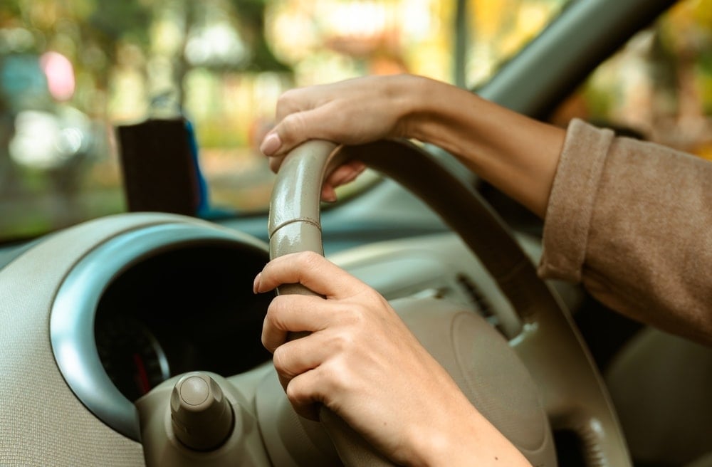 Direksiyon başında zamma yolculuk