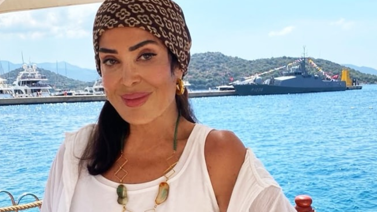 Türkan Şoray sahneye çıkıyor: Bilet fiyatları şaşırttı