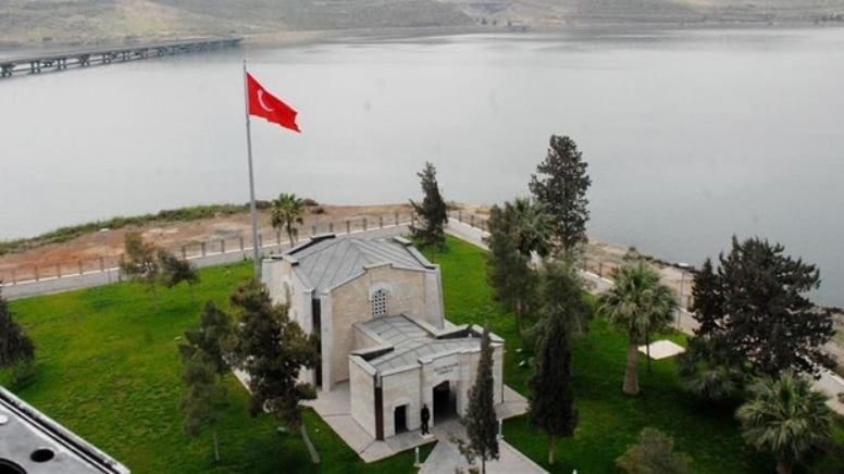 Suriye ordusu, Süleyman Şah Türbesi'ni YPG'den temizledi