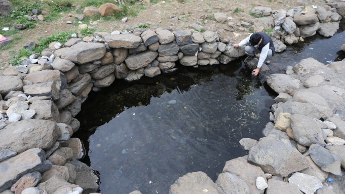 Herkes yanından geçiyor fark etmiyor: 3 ilimizin sınırında ortaya çıktı