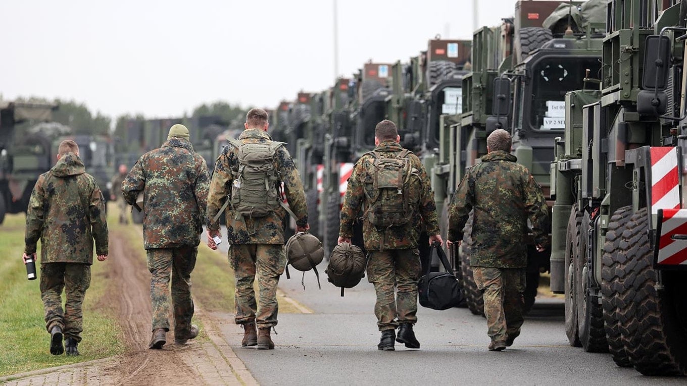Avrupa, Rusya'ya karşı yapay zeka ile çalışan robotları görevlendiriyor