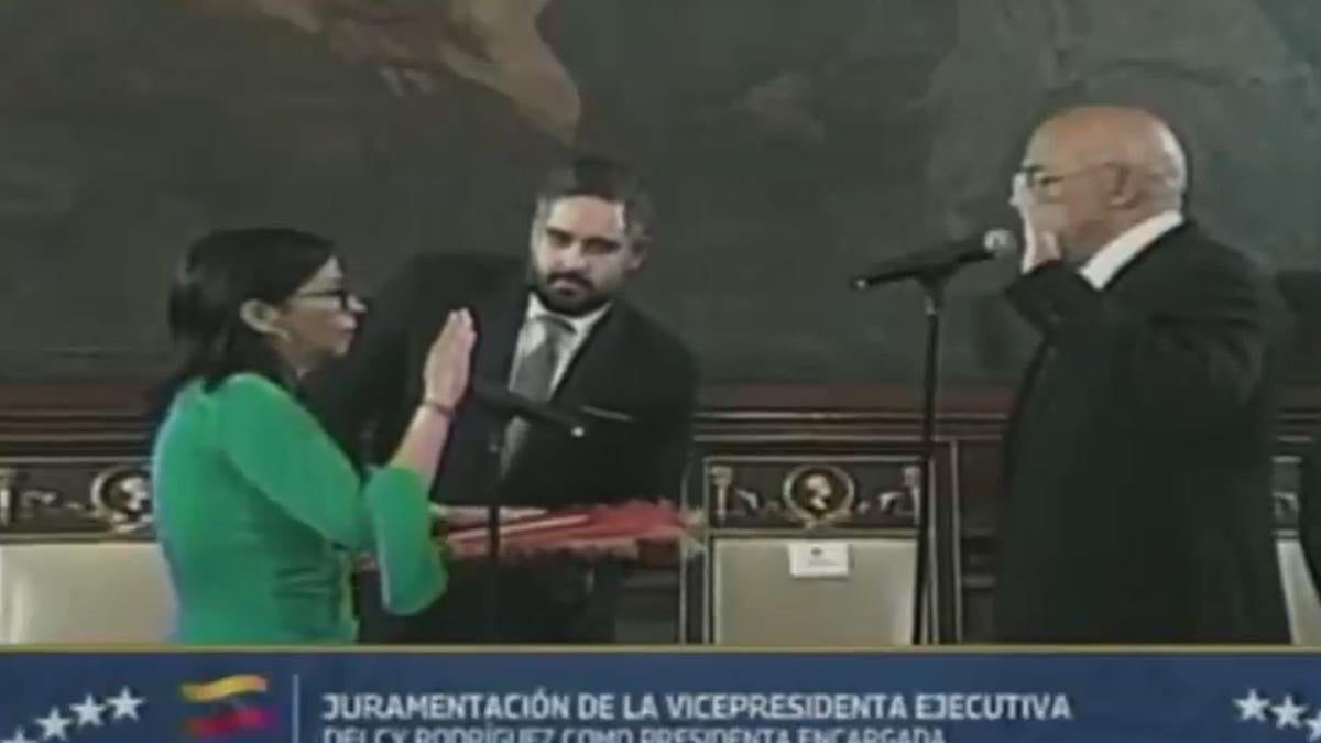 Venezuela geçici devlet başkanını belirledi