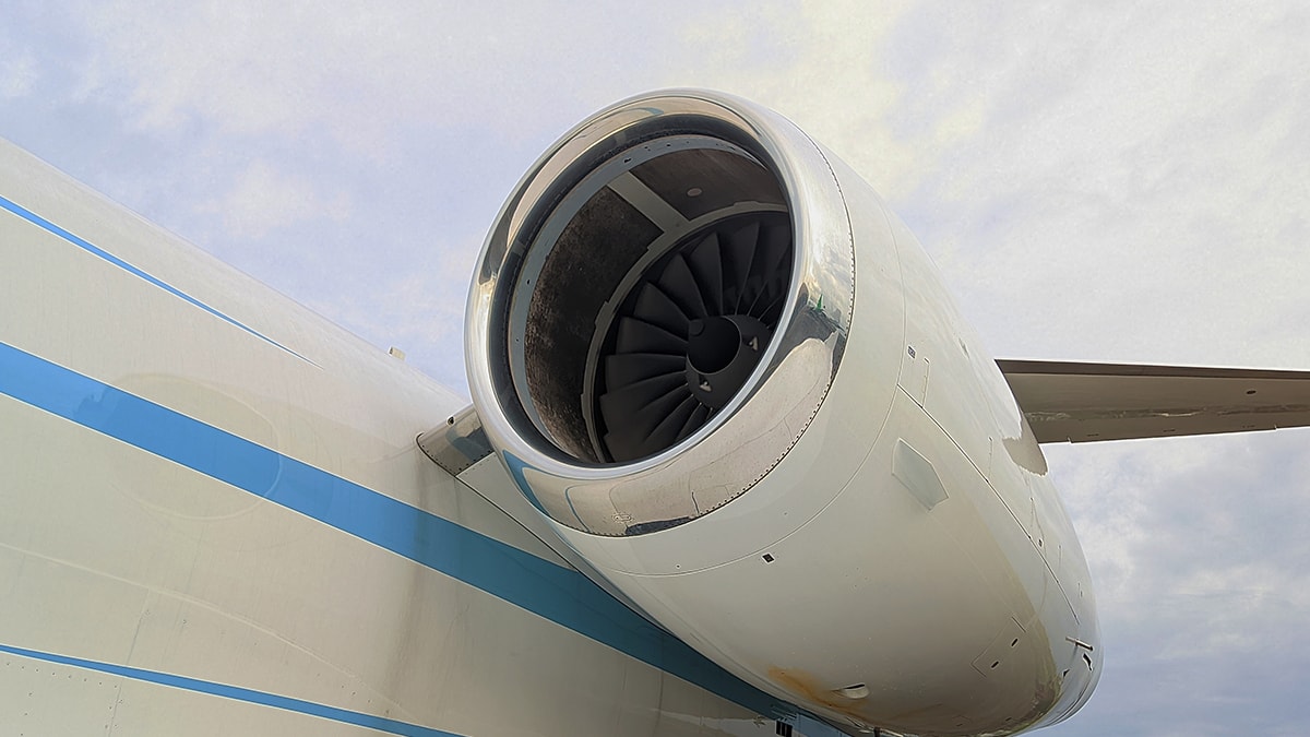 Dünyanın en hızlı uçağı: Normal uçaklardan 10 bin fit daha yüksekte