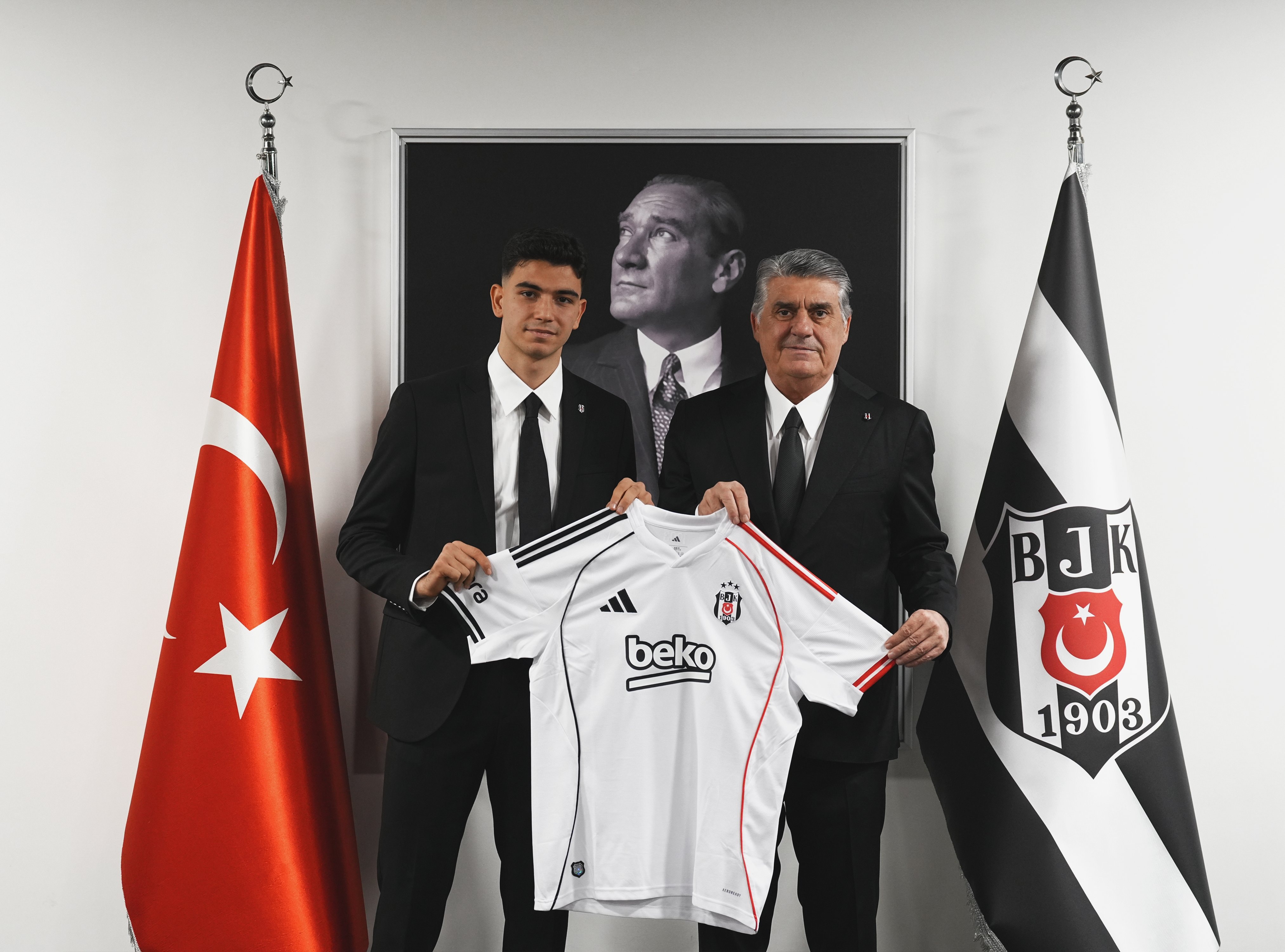 Beşiktaş'ı Yasin Özcan transferini açıkladı