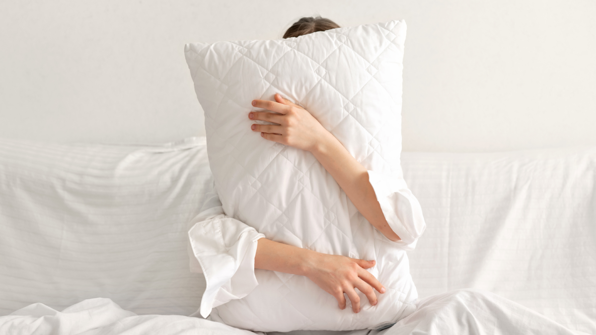 Sararmış yastıkları hem bembeyaz hem kabarık yapan mutfak ürünü 