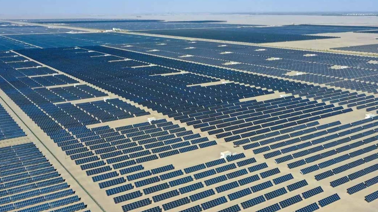 Çölün ortasına güneş paneli tarlası kurdular! Bölgede olanlar herkesi şaşırttı