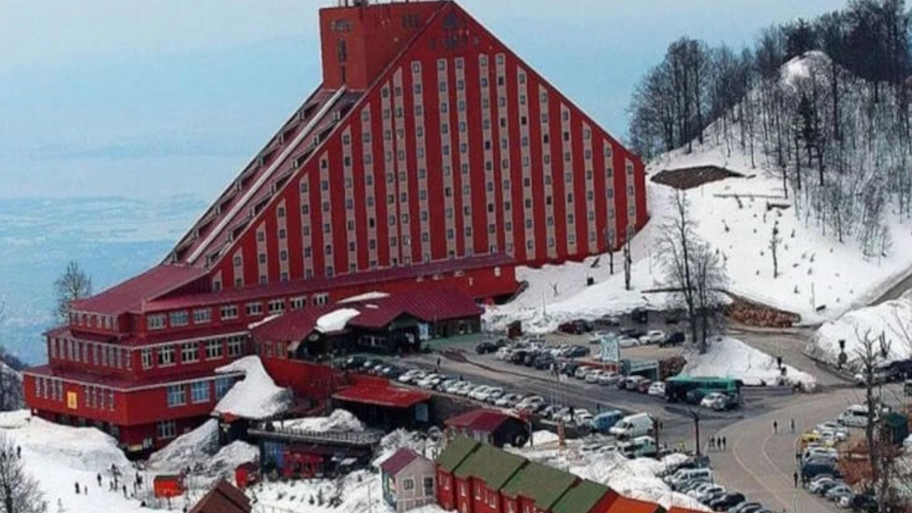 Yangın ihmali affedilmedi: Kocaeli’deki otelin ruhsatı iptal edildi