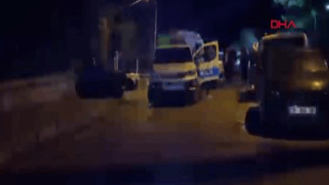 Alacak kavgasında arkadaşını bıçakladı