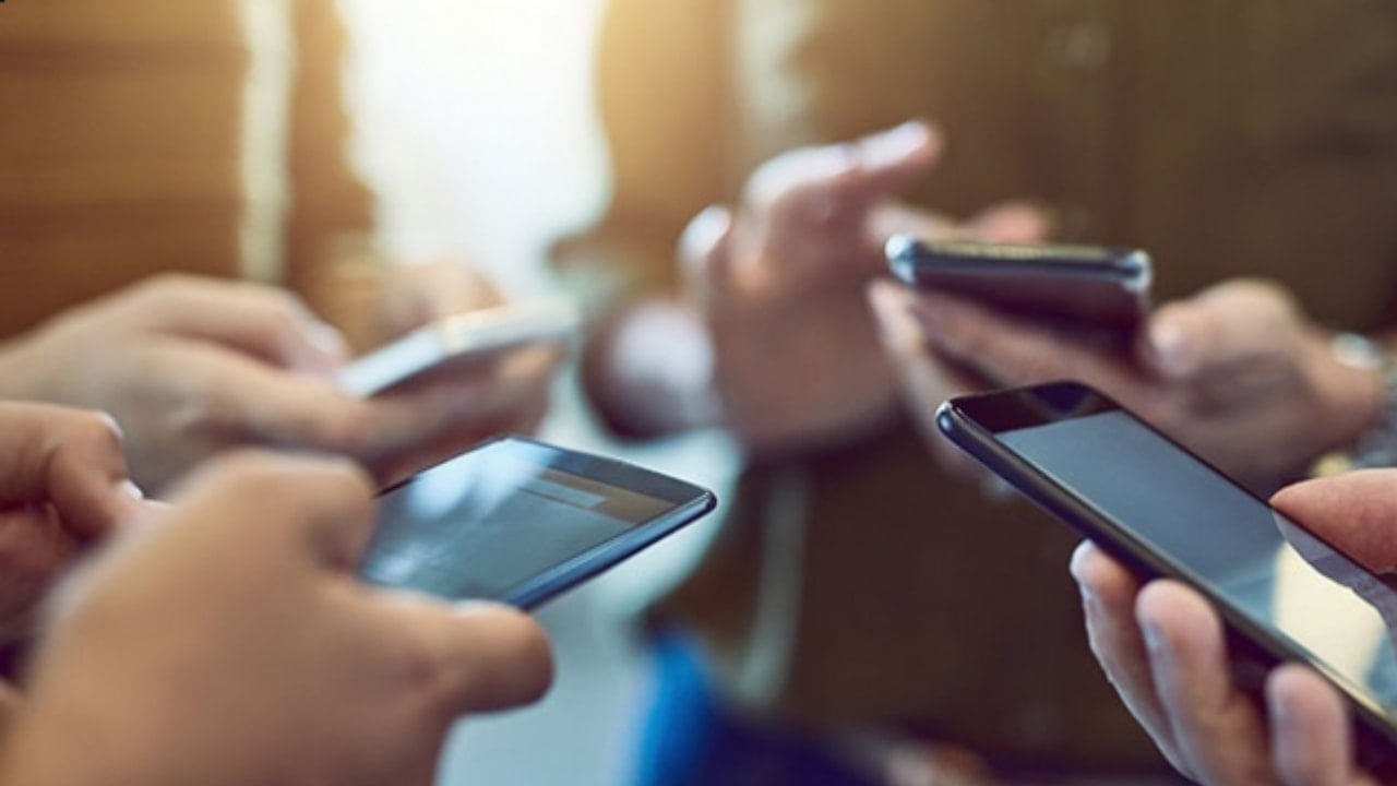 Telefonlar internet gibi havadan şarj olacak! Kablolar tarihe karışacak