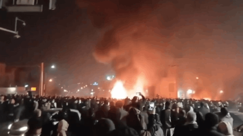 İran'daki gösterilerde hayatını kaybedenlerin sayısı 116'ya yükseldi