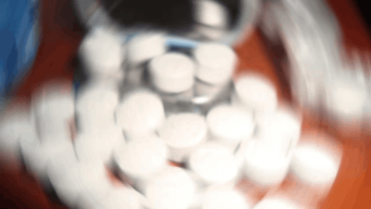 Esenler'de 2025'te 860 bin 360 uyuşturucu hap yakalandı