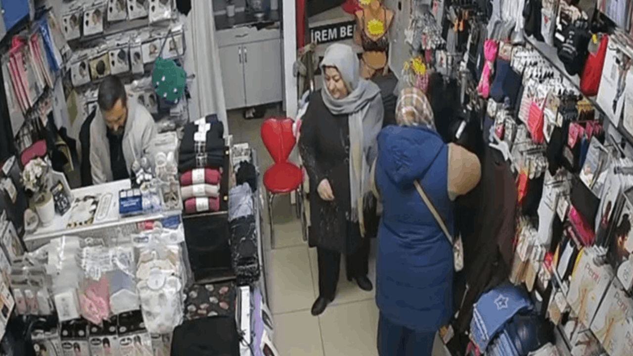 Sultangazi'de 2 kadın sahte dövizle alışveriş yapmaya kalktı