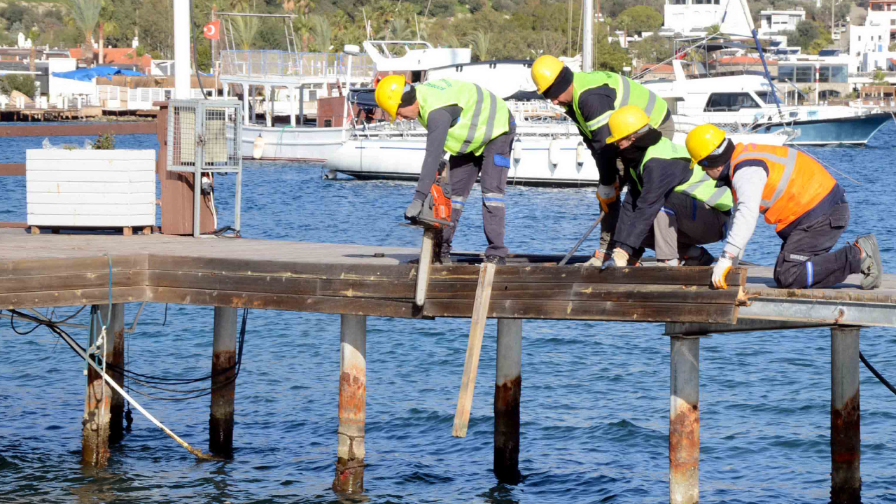 Sosyete cennetinde kacak liman ve iskeleler yıkıldı