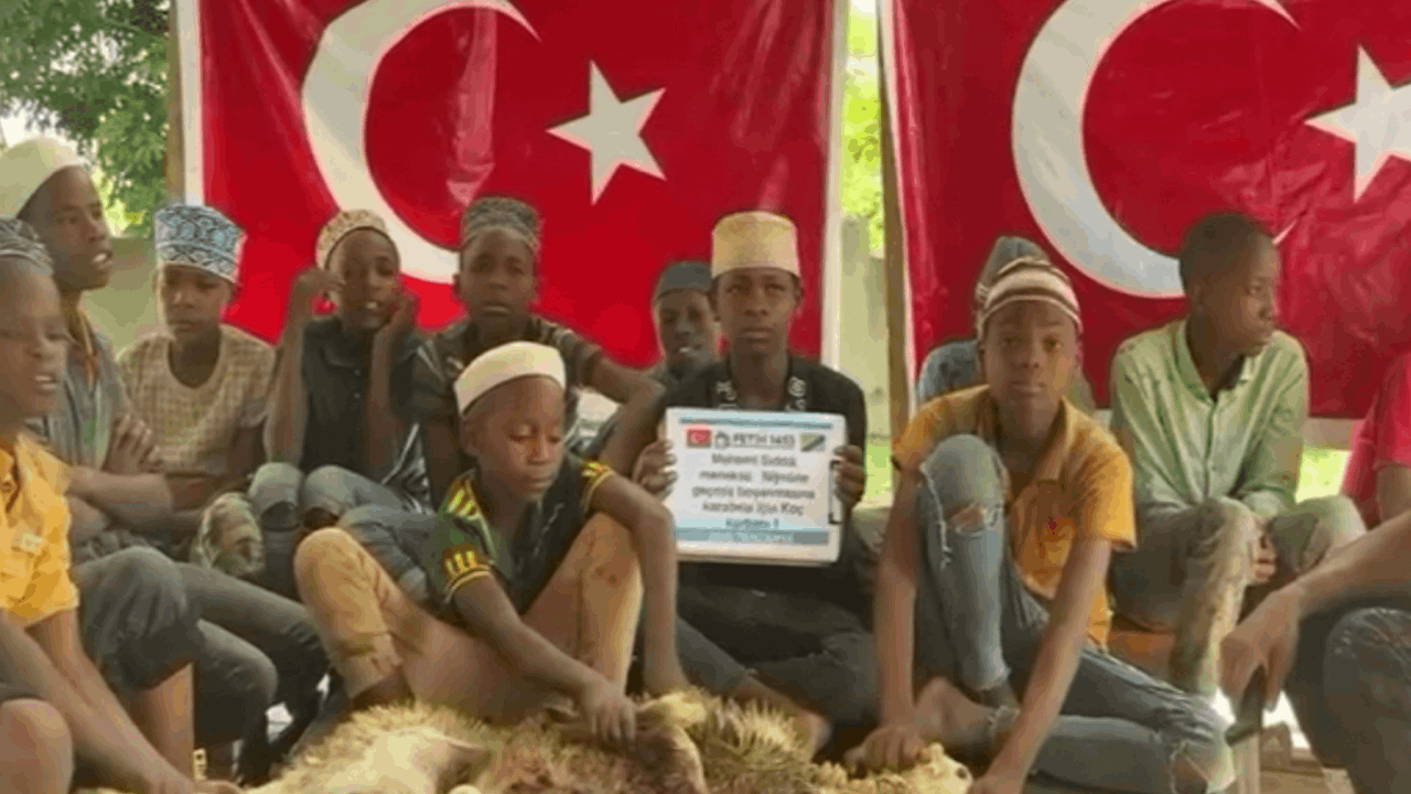 6 yıl süren davayla boşandı, Tanzanya'da 8 kurban kestirdi