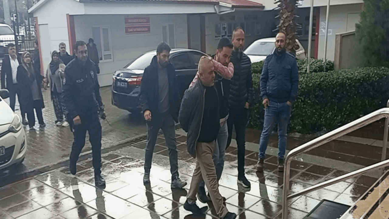 Çantasında 9 kilo metamfetamin ile yakalandı