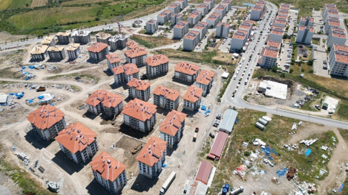 TOKİ ödemeyi durdurdu müteahhit canına kıydı