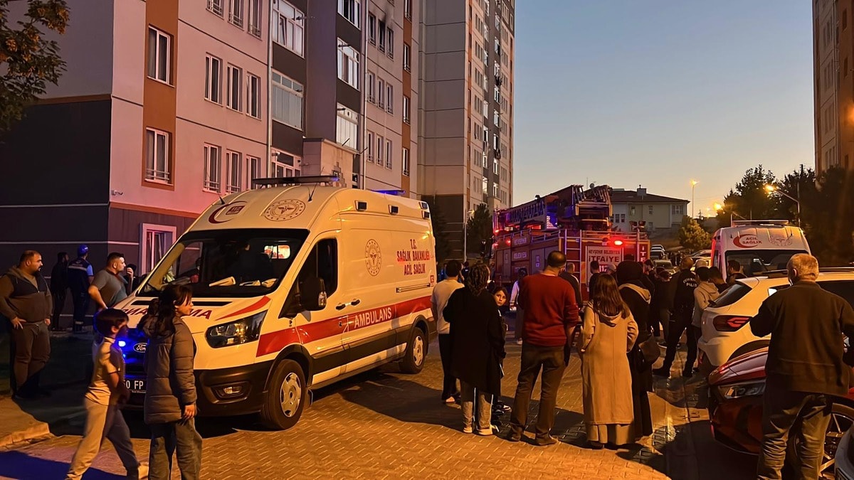 11 katlı binada çıkan yangında can pazarı