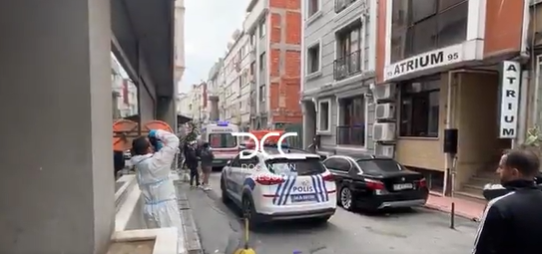 İstanbul'da esrarengiz ölüm! Genç kadın yarı çıplak halde beton zemine çakıldı