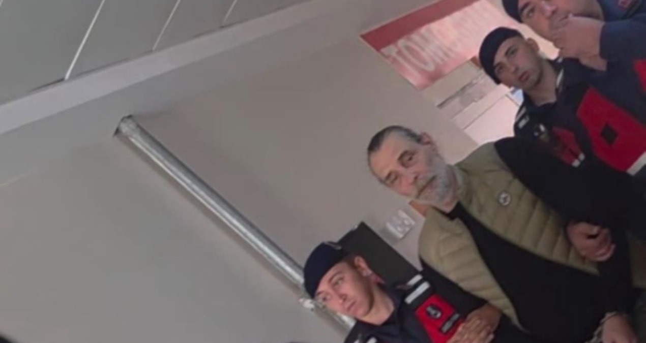 Erdal Beşikçioğlu'nu vatandaş görüntüledi: Hastanedeki bitkin hali dikkat çekti
