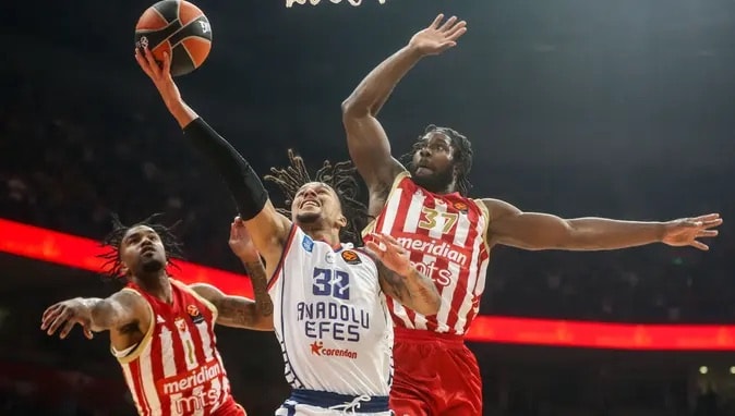 Anadolu Efes, deplasmanda Kızılyıldız'a kaybetti
