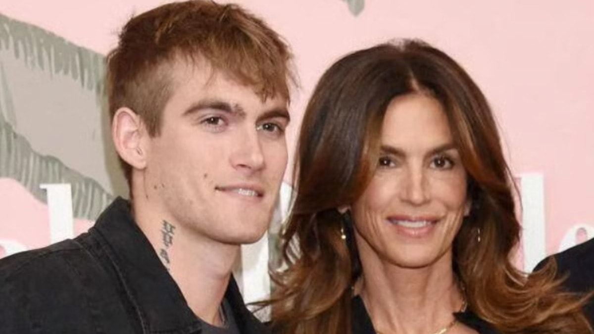Cindy Crawford'dan 27 yaşında ölen oğluna yürek yakan veda