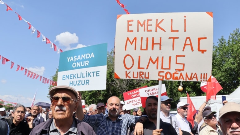 Bütçeden, emeklilere seyyanen zamla seçim sinyali çıktı